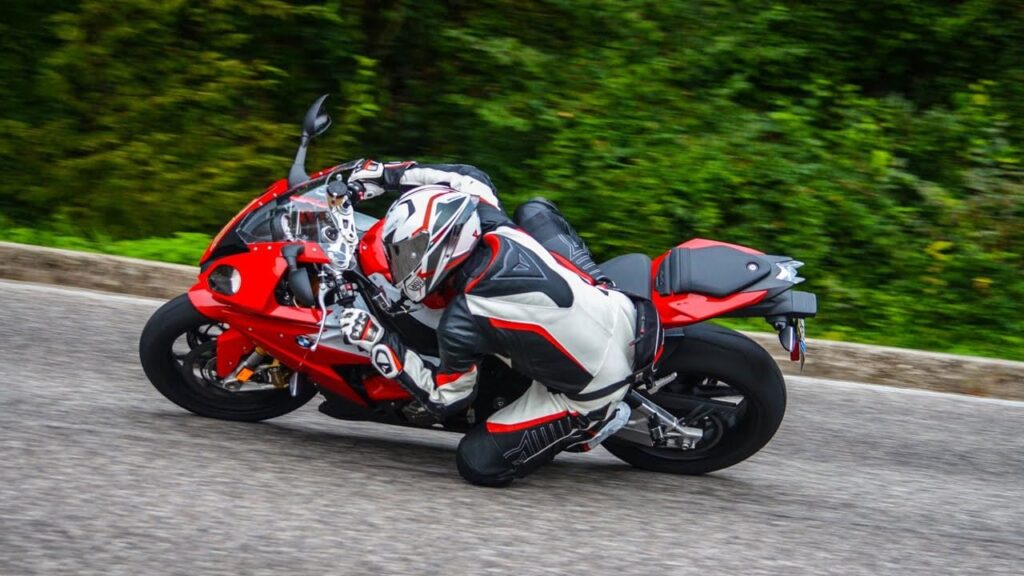 Sport rider left hand bend